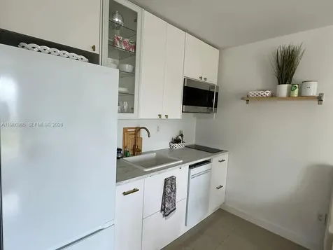 1615 West Avenue Miami Beach FL 33139