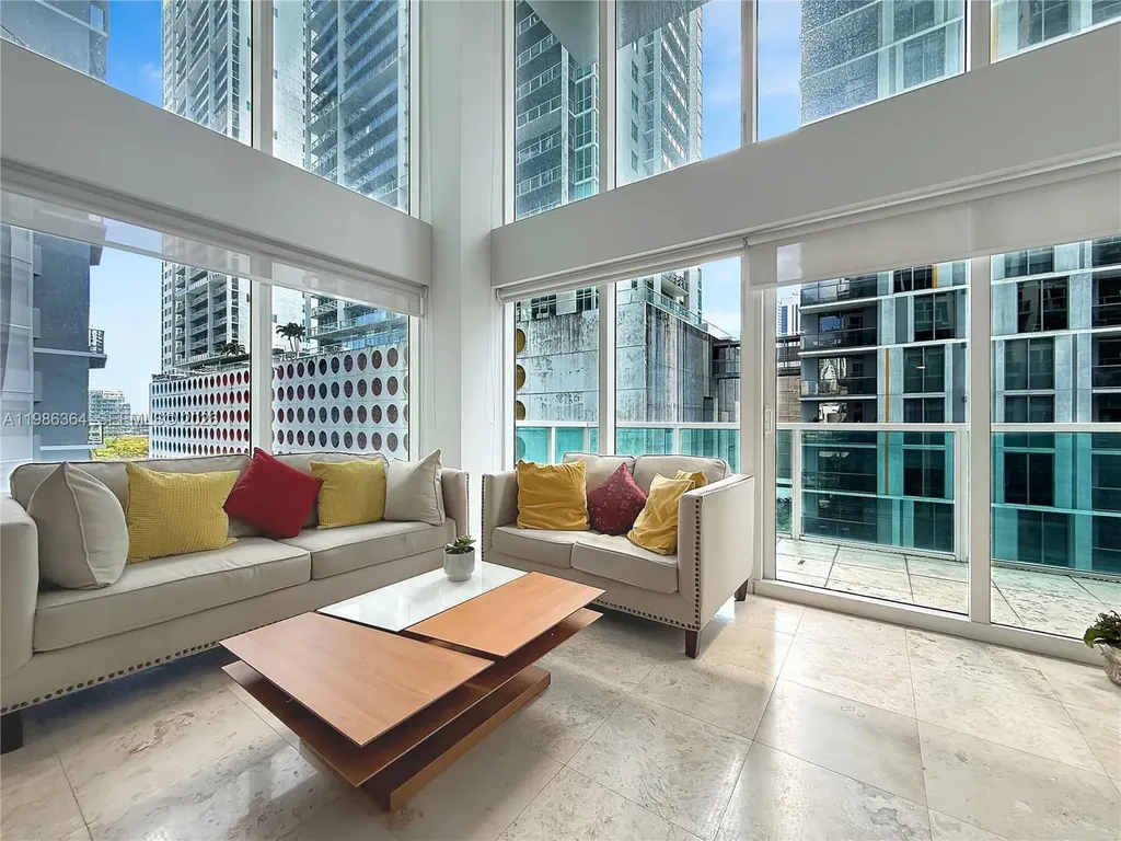 41 SE 5th Street Miami FL 33131