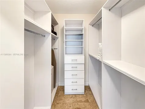 41 SE 5th Street Miami FL 33131