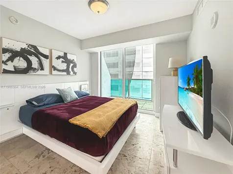 41 SE 5th Street Miami FL 33131