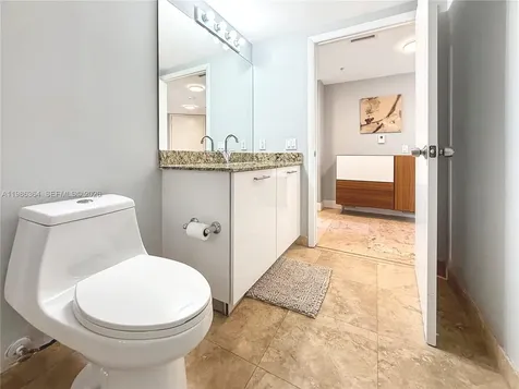 41 SE 5th Street Miami FL 33131