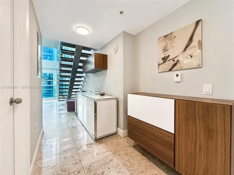 41 SE 5th Street Miami FL 33131