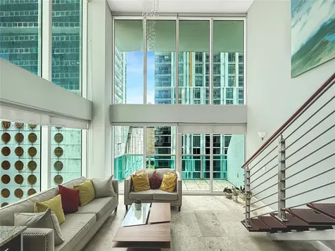 41 SE 5th Street Miami FL 33131