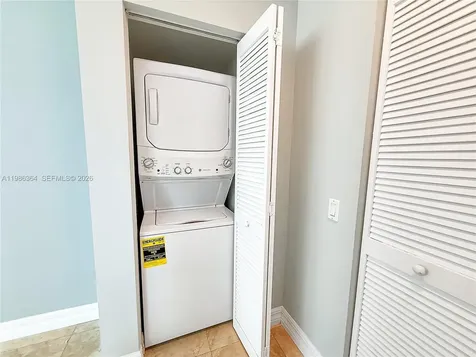 41 SE 5th Street Miami FL 33131