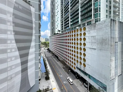 41 SE 5th Street Miami FL 33131