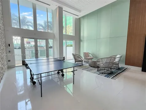 41 SE 5th Street Miami FL 33131