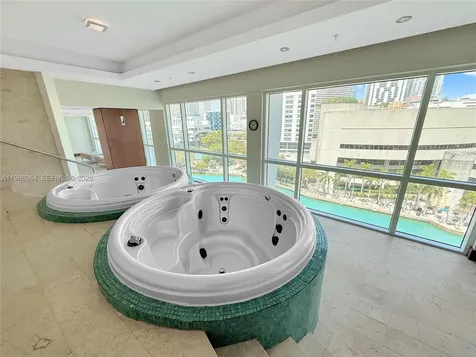 41 SE 5th Street Miami FL 33131