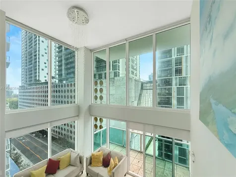 41 SE 5th Street Miami FL 33131