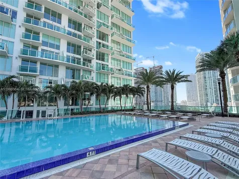 41 SE 5th Street Miami FL 33131