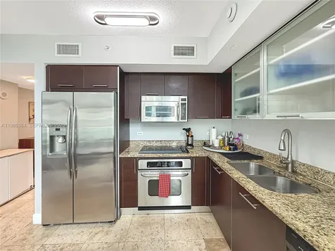 41 SE 5th Street Miami FL 33131