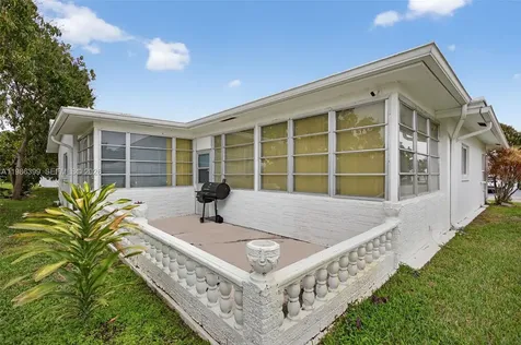 6719 NW 70th Court Tamarac FL 33321