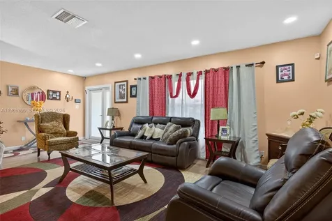 6719 NW 70th Court Tamarac FL 33321