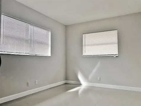 7650 SW 10th Court North Lauderdale FL 33068