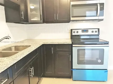 7650 SW 10th Court North Lauderdale FL 33068