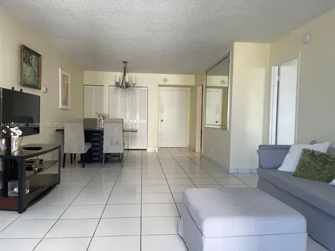 3180 S Ocean Drive Hallandale Beach FL 33009