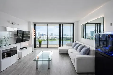 3675 N Country Club Drive Aventura FL 33180