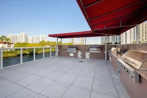 3675 N Country Club Drive Aventura FL 33180