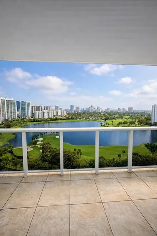 3675 N Country Club Drive Aventura FL 33180