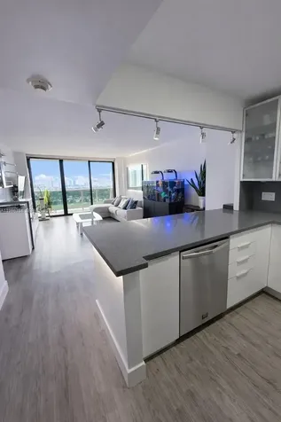 3675 N Country Club Drive Aventura FL 33180