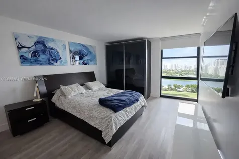 3675 N Country Club Drive Aventura FL 33180