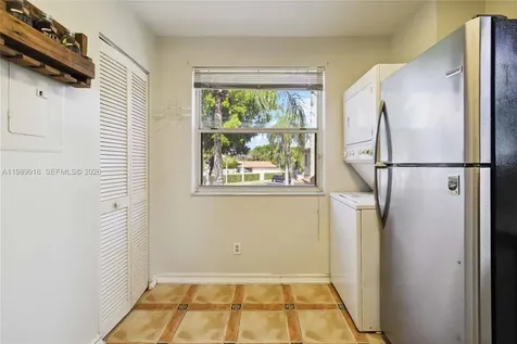 1250 SW 113th Terrace Pembroke Pines FL 33025