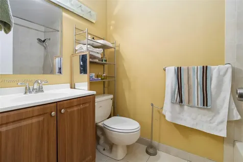 1250 SW 113th Terrace Pembroke Pines FL 33025