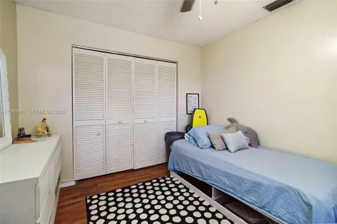 1250 SW 113th Terrace Pembroke Pines FL 33025