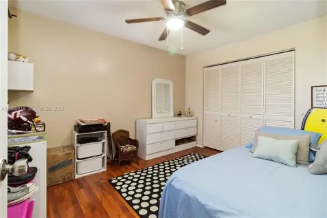 1250 SW 113th Terrace Pembroke Pines FL 33025