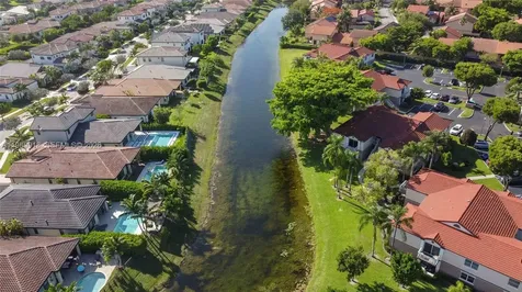 1250 SW 113th Terrace Pembroke Pines FL 33025