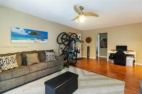 1250 SW 113th Terrace Pembroke Pines FL 33025