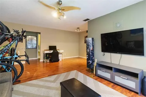 1250 SW 113th Terrace Pembroke Pines FL 33025