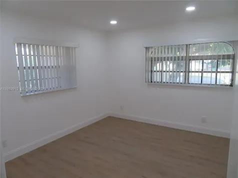 17247 SW 112th Place Miami FL 33157