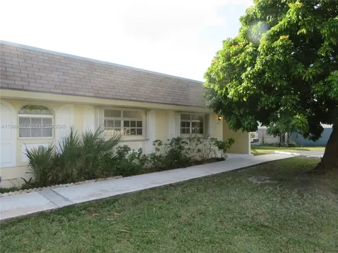 17247 SW 112th Place Miami FL 33157