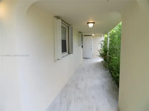 17247 SW 112th Place Miami FL 33157