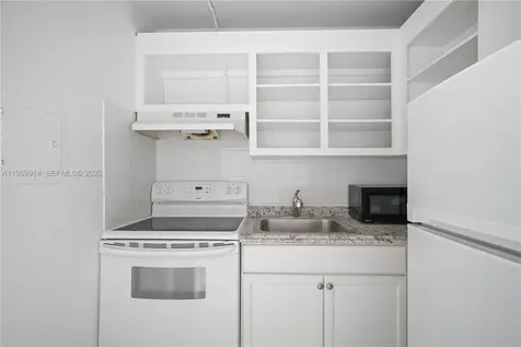 7904 West Drive North Bay Village FL 33141