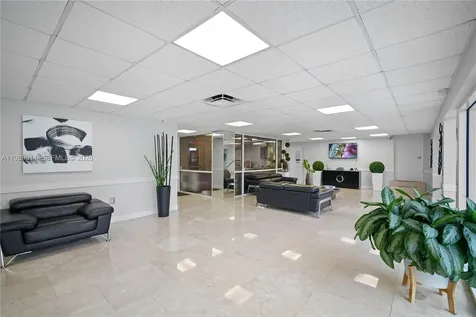 7904 West Drive North Bay Village FL 33141