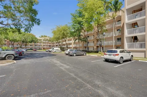 9511 Weldon Circle Tamarac FL 33321