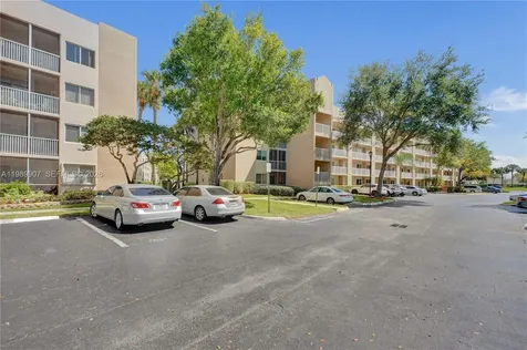 9511 Weldon Circle Tamarac FL 33321