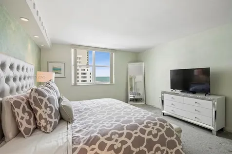 5001 Collins Avenue Miami Beach FL 33140