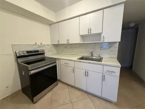 7917 West Drive North Bay Village FL 33141