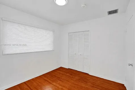 221 NE 48th Terrace Miami FL 33137