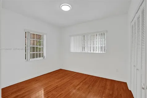 221 NE 48th Terrace Miami FL 33137