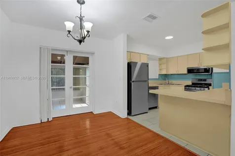 221 NE 48th Terrace Miami FL 33137