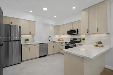221 NE 48th Terrace Miami FL 33137