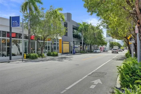 221 NE 48th Terrace Miami FL 33137