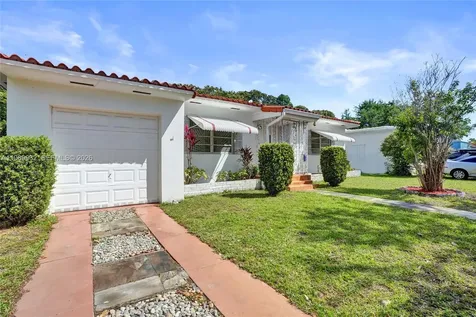 221 NE 48th Terrace Miami FL 33137