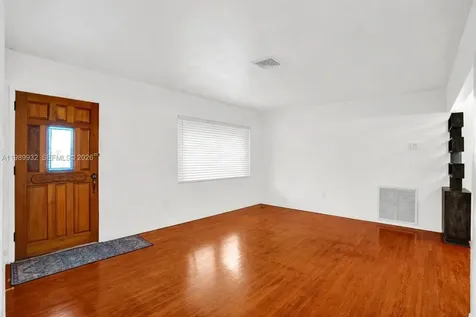 221 NE 48th Terrace Miami FL 33137