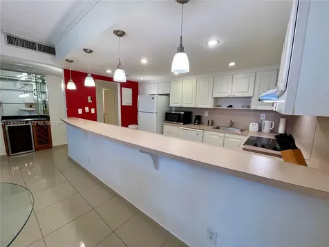 19390 Collins Avenue Sunny Isles Beach FL 33160