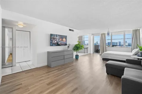 250 174th Street Sunny Isles Beach FL 33160
