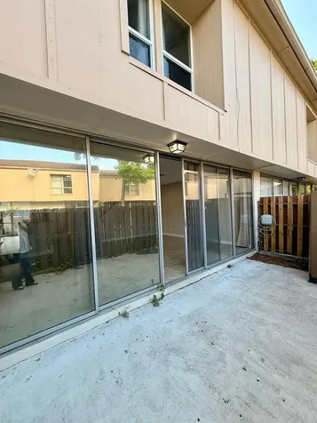 833 NW 81st Terrace Plantation FL 33324